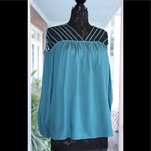ENTRO SEXY TEAL COLORED LONG SLEEVED BLOUSE IS STRAPPY AND CUTE - Picture 2 of 7